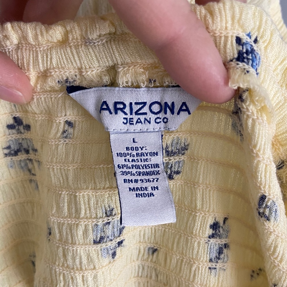 Arizona smocked cropped blouse - Picture 9 of 10